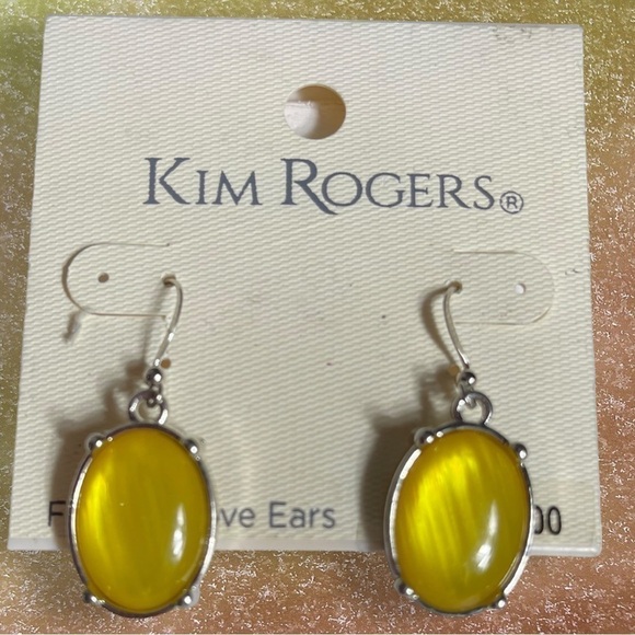 Dalia Lemon Button Down Top Size Medium with Kim Rogers Dangle Earrings - Picture 11 of 14